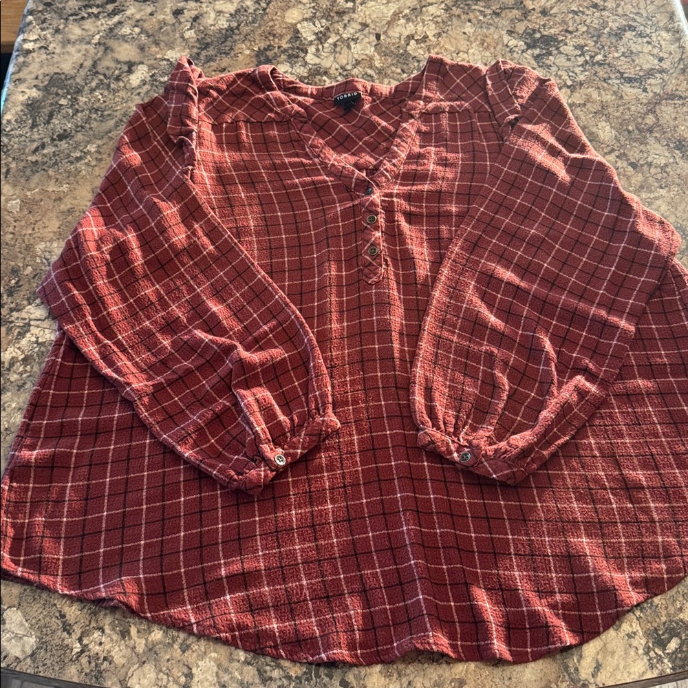 Torrid size 3, plaid top